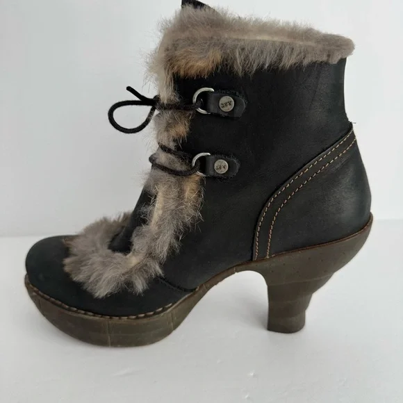 The Art Company Nubuck Leather Lace-Up Ankle Boots Sz 37 US 6.5 Heeled Fur Trim - Picture 12 of 16